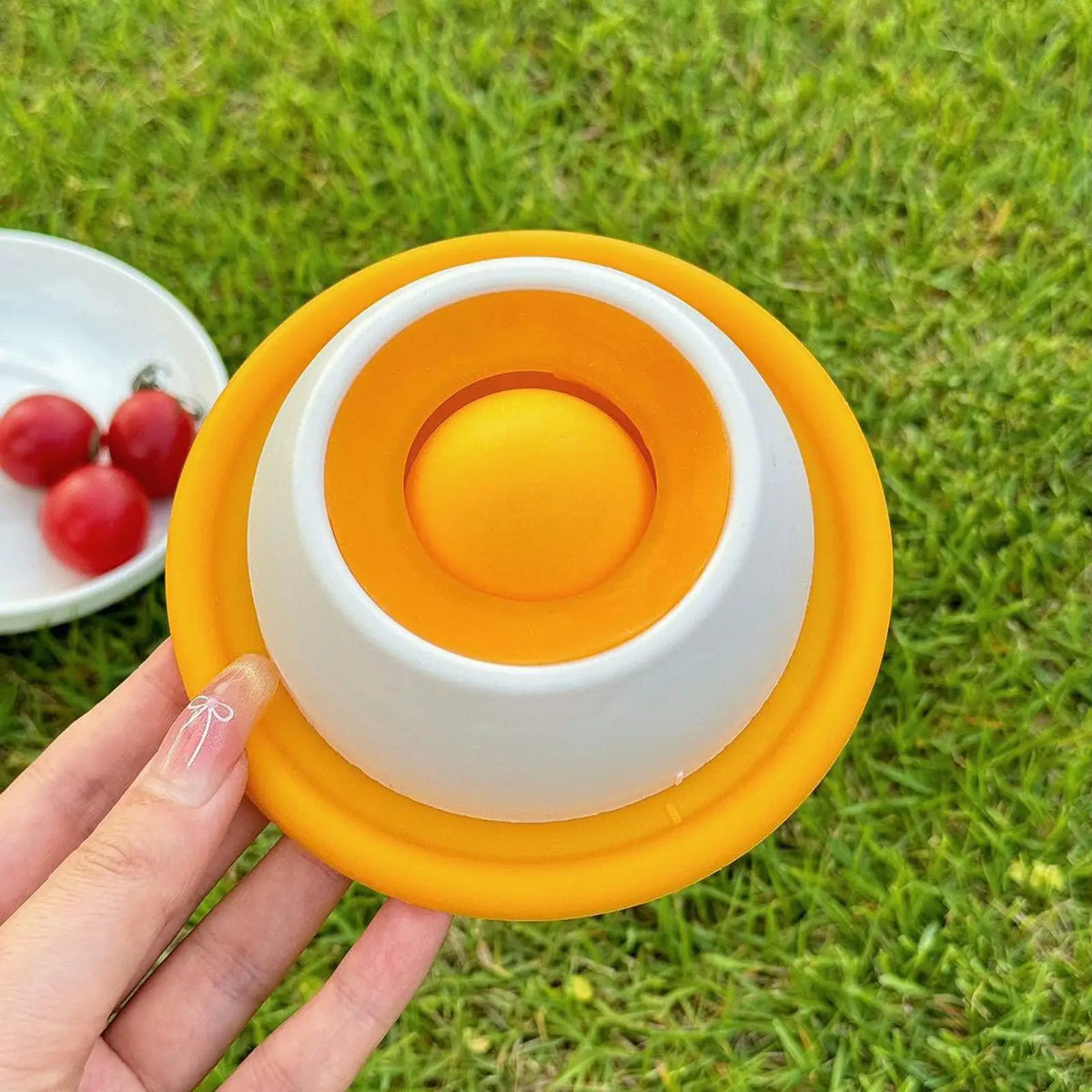 Dog/cat lick bowl, pet slow feeder lick mat, non-slip lick bowl, educational toy, makes dogs/cats love licking.